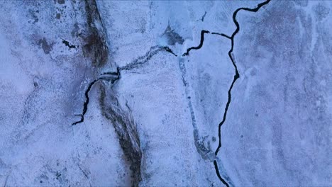 Seljalandsfoss-in-deep-winter