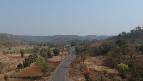 Antenne-Der-Straße-Während-Der-Fahrt-|-Sommer-In-Indien