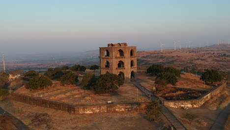 Chandbiwi's-Mahel,-Chand-Bibi-Palace-in-Ahmednagar,-India---octal-stone-structure---Indian-History-|-Warrior-|-Chand-Bibi-|-Islamic-Culture,-Architecture-and-Art-of-the-Deccan-Sultanate-|-Aerial