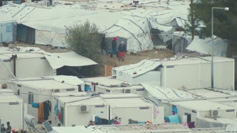 El-Interior-Del-Campo-De-Refugiados-De-Moria-Hacinado-En-Condiciones-De-Vida-Terribles-Que-Muestran-Tiendas-De-Campaña-E-Isoboxes