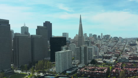 Aerial-View-of-San-Francisco-Transamerica-Building-and-Sales-force-tower-Skyline,-Drone-Shot,-San-Francisco-Northern-California-Bay-Area