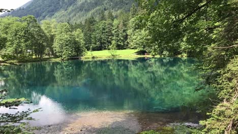 Wide-shot-of-a-mountain-lake-near-Oberstdorf,-Germany