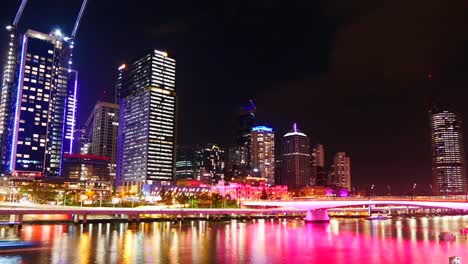 Brisbane-Riverside-Zeitraffer,-Brisbane-Riverside-Story-Bridge-Zeitraffer-Brisbane-Riverside-Tag-Zu-Nacht-Zeitraffer