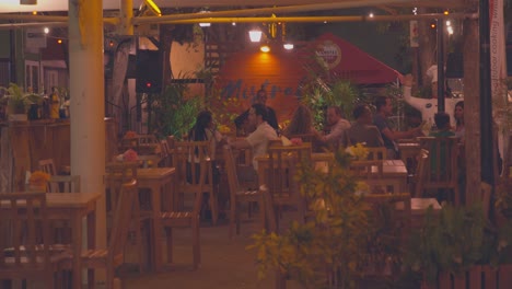 Live-musician-at-this-small-restaurant-in-Willemstad,-Curacao
