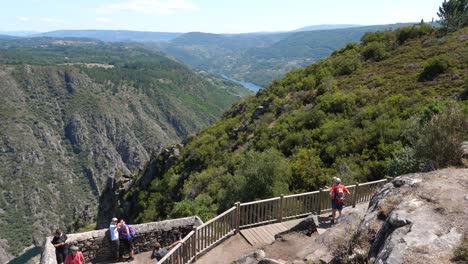 Tourists-at-lovely-viewpoint-of-the-Ribeira-Sacra-Spain,-Still-shot
