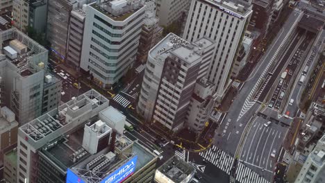 Zeitraffer-Einer-Straßenkreuzung-Vom-Park-Hotel-Tokyo-Aus-Gesehen