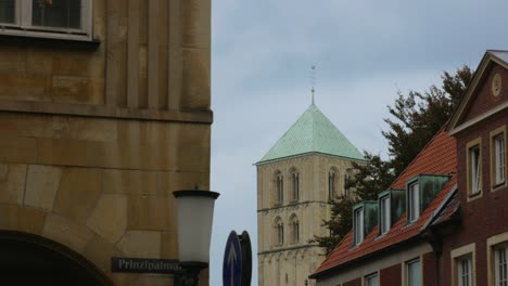 Weitwinkelaufnahme-Des-Münsters-St