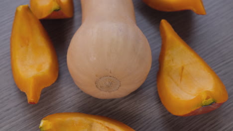Orange-long-pumpkin-and-slices-rotating