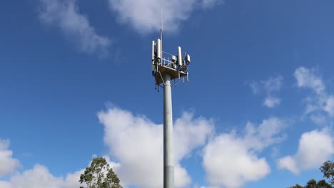 Cell-or-mobile-phone-tower,-against-blue-sky,-Perth,-Australia