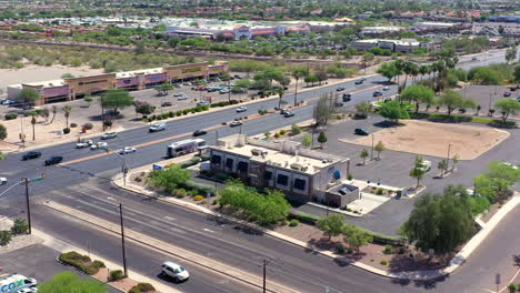 Traffic-Passing-By-Culver's-Restaurant-In-Tucson,-Arizona,-USA