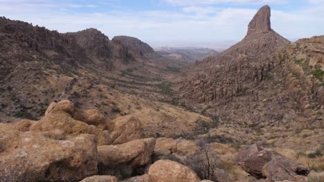 Tilt-up-of-Weavers-Needle-in-the-mountains-of-Arizona
