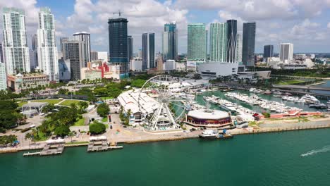 Aerial-panning-video-over-the-Bayfront-Marina-in-Biscayne-Bay