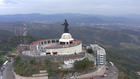 Aerial:-Cristo-Rey,-tour,-Guanajuato-Mexico,-drone-view