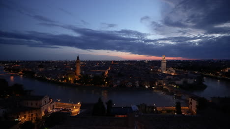 Sonnenuntergang-In-Verona,-Italien