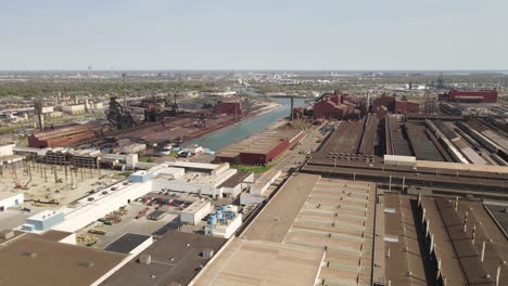 Backwards-Aerial-Shot-of-River-Rouge-Complex,-Steel-Mill-and-Die-Shop,-USA