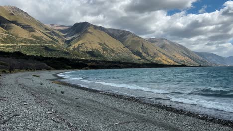 Ohau-lakeshore-on-windy-day-in-New-Zealand's-southern-alps