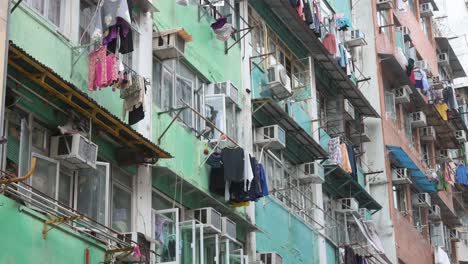 Crowded-old-residential-housing-apartment-building-seen-in-Kowloon-district-in-Hong-Kong