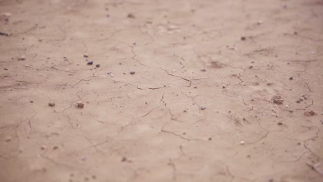 Trockener-Lehmstrukturboden-Der-Kolumbianischen-Wüste