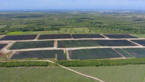 El-Soco-En-El-Caribe-Invirtiendo-En-El-Futuro-Con-Granja-Fotovoltaica