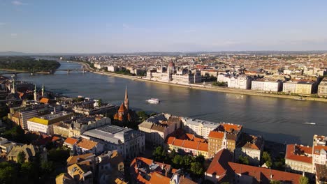 Buda-and-Pest-sides-during-sunset