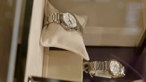 Vertical-Of-A-Luxury-Fashion-Showcase-With-An-Expensive-Wrist-Watch-Brand