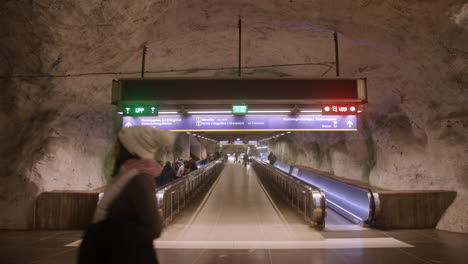 Capture-the-festive-spirit-with-our-Radhuset-underground-station-video-footage