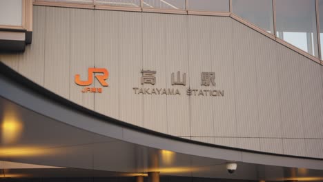 Estación-De-Takayama,-área-De-Hida-De-La-Prefectura-De-Gifu,-Japón