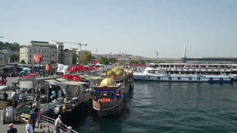 Istanbul,-Turkey,-Ferry-Port-Terminal-in-Golden-Horn-Bay-of-Bosphorus,-Boats-and-People,-View-From-Galata-Bridge