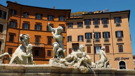 Fountain-of-the-Neptune-in-Piazza-Navona,-Italian-architecture,-Rome,-Italy