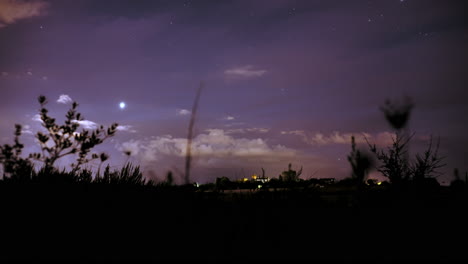 Boomerang-Timelapse-from-evening-to-night,-stars-appear-in-the-sky
