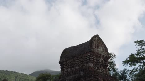 Templos-Hindúes-En-Ruinas---El-Patrimonio-Cultural-Mundial-Mi-Hijo-En-El-Centro-De-Vietnam