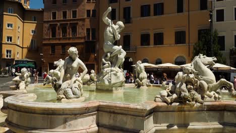 Beautiful-Fountain-of-the-Neptune-in-Piazza-Navona,-by-Giacomo-Della-Porta,-Rome,-Italy