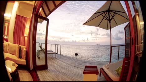 Zeitraffer-In-Einem-Zimmer-Auf-Den-Malediven-Von-Tag-Zu-Nacht