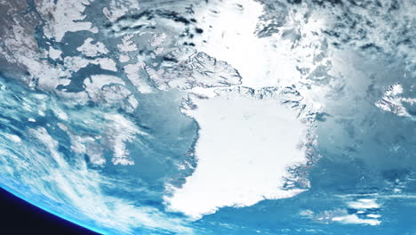 Grönland-Arktis-Aus-Dem-Weltraum-Mit-Schrumpfendem-Schelfeis-Aufgrund-Des-Klimawandels-Mit-Langsam-Rotierender-Erde-Mit-Blick-Aus-Der-Umlaufbahn-Dynamische-Wolken-Meer-Und-Atmosphäre