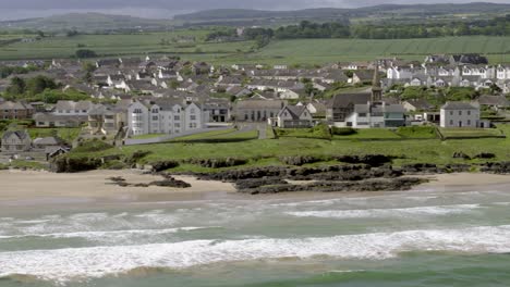 Castlerock-town-and-beach-on-the-north-coast-of-Northern-Ireland