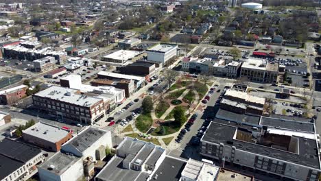 Fountain-Square-Park_bowling-Green-Kentucky_Aerial-Drohne-Des-Gentrifizierten-Geschäftsviertels