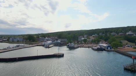 Aerial-view-of-Bayfield-Wisconsin,-small-town-next-to-Lake-Superior