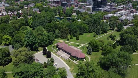 Goodale-Park-is-a-public-park-in-the-Victorian-Village-area-of-Columbus,-Ohio
