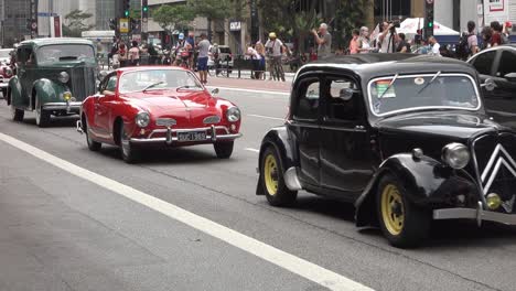 Parade-Of-Rarity-And-Vintage-Cars-At-Paulista-Avenue-In-Sao-Paulo,-Brazil