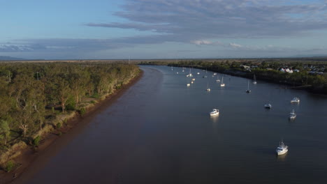 4K-Drohne-Fitzroy-River-Sonnenuntergang