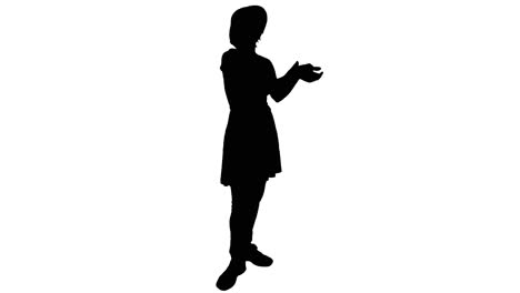 Junge-Frau-Klatscht-Arrogant-In-Die-Hände,-Schwarz-weiße-Silhouette-Für-Motion-Graphics-Effekte