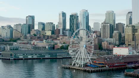 Dynamic-aerial-of-Seattle's-Great-Wheel-on-Pier-57