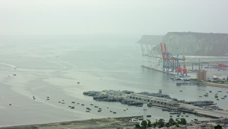 Boats-Docked-At-Gwadar-Balochistan-Port-In-Pakistan,-International-Shipping-Industry