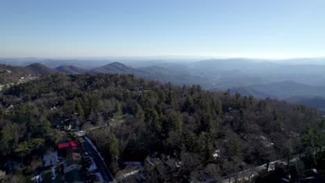Luftaufnahme-Nach-Unten-Zum-Blowing-Rock,-North-Carolina,-North-Carolina