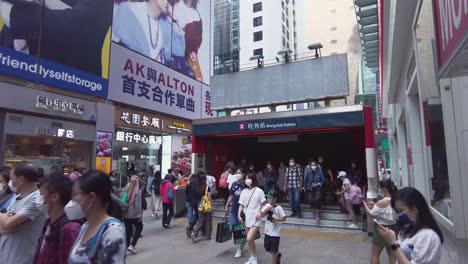 Die-Mong-Kok-Street-Ist-Ein-Sehr-Beliebter-Einkaufsort-In-Hongkong