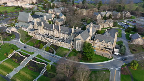 Huge-retirement-home-community-in-United-States