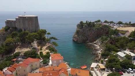 Fort-Lovrijenac-Und-Fort-Bokar-Von-Den-Mauern-Von-Dubrovnik-In-Kroatien