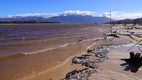 theewaterskloof-dam-close-to-cape-town