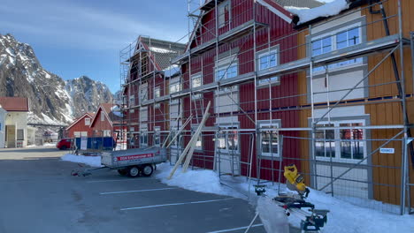 Panning-shot-of-Construction-site-at-Lamholmen-in-Svolvaer