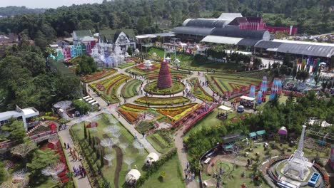 Semarang,-Indonesia---June-19,-2022-:Top-view-of-beautiful-flower-garden-in-the-middle-of-the-city-in-Semarang,-Indonesia